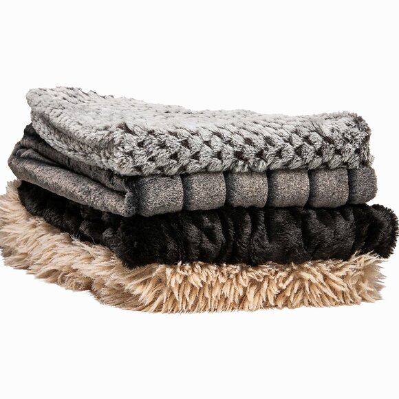Luxe Home Decor Classic Faux Fur Throw | 1-Piece | Black | 50"x60" - Picture 3 of 4